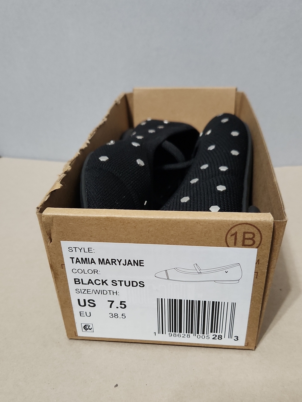 NIB Vivaia Tamia Mary Jane Studded Flats. Size 7.5 - Picture 10 of 10